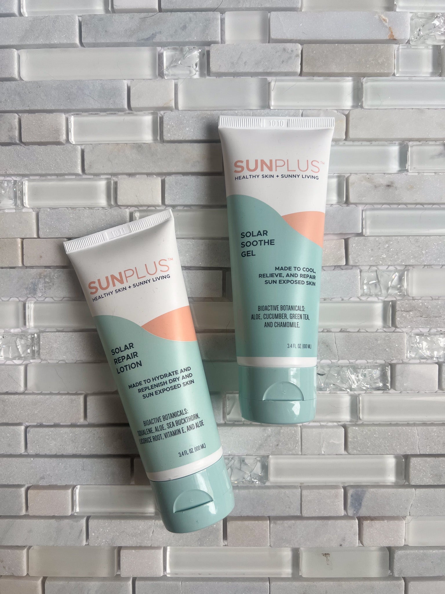 After Sun Hydrating and Cooling Solar Soothe Gel with Aloe, Cucumber, Green Tea, and Chamomile